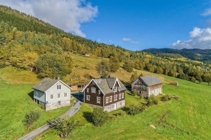 Heggjabygda Gjestegard, Nordfjordeid Exterior foto